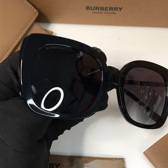 💯 Original Burberry BE4323 40078G 54 Caroll Ladies Sunglasses - Picture 7 of 13